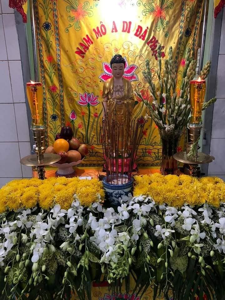 An táng gỗ căm xe trọn gói hoa tươi